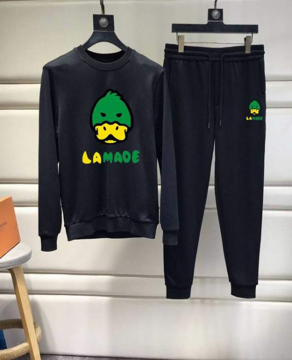 Picture of LV Sweater Suits _SKULVm-5xlkdt1640929